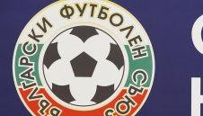 БФС спря правата на двама съдии