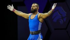 Божидар Андреев посвети златото на любимите хора, които вече го гледат отгоре