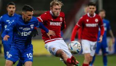 Бесен на феновете: Ас на ЦСКА искал да си ходи