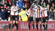 Съндърланд взе дербито с Нюкасъл