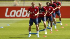 ПРОГНОЗА: Франция - Англия