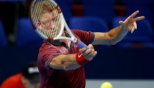 Гришата се отдалечава от Топ 10