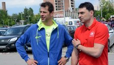 Владо Николов не сдържа сълзите си + ВИДЕО