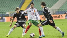 Беларус с експериментален състав срещу България