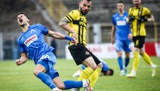 Левски реже заплатите си на трио звезди с 30%