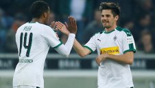 Аласан Плея задави "бременските музиканти" с хеттрик