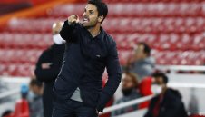 Обамеянг: Артета ни дава домашни