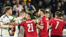 Шотландски национал  за грузинците: Ревльовци и позор