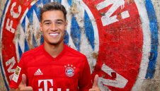 Голямо сърце: Коутиньо дари 20 тона храна на бедни в Бразилия