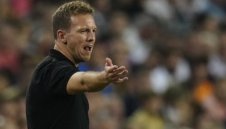 Нагелсман го играе врачка и се подмаза на Руди Фьолер