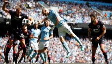 Хъдърсфийлд докопа ценно 0:0 от шампиона Ман Сити