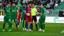 Стяуа тресна Лудогорец в зрелищна контрола