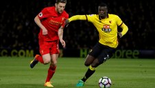 Евертън взима и Нианг 