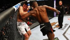 Джон Джоунс влезе в историята