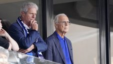 Бекенбауер се спаси с давност, ПСЖ отива на съд 