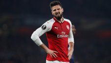 Арсенал без Жиру в дербито с Тотнъм 