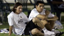 Рикелме също идва у нас заради Камата