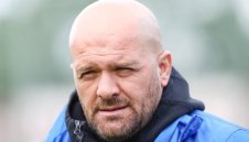 Бившият треньор на Септември отива чак в Гана