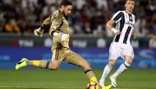 Донарума подражава на Нойер