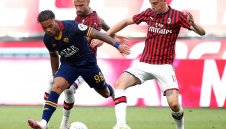 Милан мина през Рома в адска жега