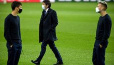 Интер гони четирима футболисти