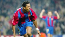 Клуиверт: Още обичам Барса