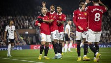 Драма в Англия: Ман Юнайтед тресна Фулъм в стил "Фърги тайм"