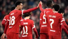 Ливърпул отнесе австрийци с 4:0, Гакпо с два гола