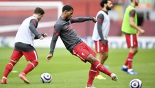 Договор с Барса? Ливърпул не знае нищо за Вайналдум