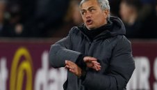 Жозе: Алексис не дойде в Юнайтед за пари