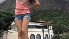 Мис Национален отбор посрещна Коледа без дрехи