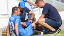 Еуфория на "Герена": Мощен Левски с първа купа за сезона. Ивелин Попов се контузи