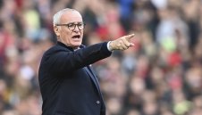 Гол в 94-ата минута върна Каляри в Серия А