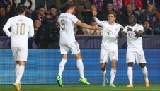 Обезкървен? Байерн пак напляска Виктория и излезе от групата