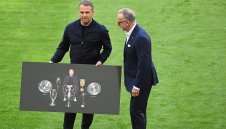 Румениге напуснал Байерн заради Флик?