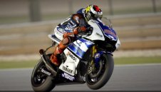 Хорхе Лоренцо триумфира в ГП на Катар