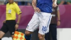 Италия се справи с коравите ирландци и е на 1/4-финал на Евро 2012