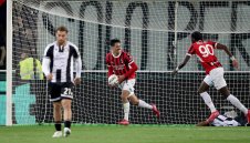 Райндерс се нареди до Ван Бастен