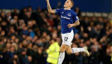 Защитник спаси Евертън от загуба