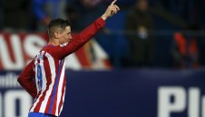 Торес се разписа в Примера за първи път от септември