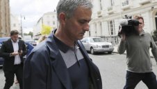 В Англия: Жозе подписа с Юнайтед