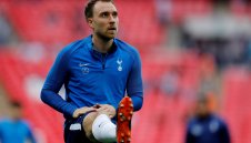 Юве се прицели в Ериксен за наследник на Пянич