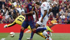 Разследват мача Барса - Депортиво