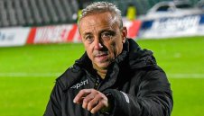  Илиан Илиев взима важни решения за битката на „Колежа“