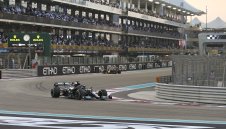 Спира ли с Формула 1? Пълна мистерия с Люис Хамилтън 