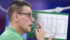 Селекционерът обясни за здравия пердах от персите