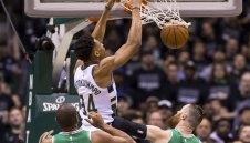 Бъкс и Уизърдс сразиха фаворитите и завързаха сериите