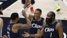 Вече 25 играчи в историята на НБА имат 25 000 точки