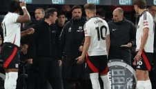 В Англия пак се прочуха: грешна смяна ядоса боса на Фулъм