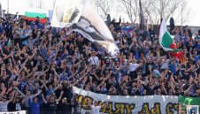 Сами срещу всички: "Синята" магия е в единството